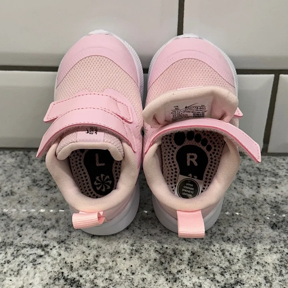 Nike Toddler 4C Star Runner 3 Sneaker Pink Foam Hook Loop Sporty Athletic walker